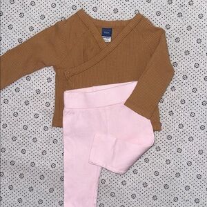 🛍 CUTE Little GIRLS OUTFIT SIZE 0-3 MONTHS 🛍